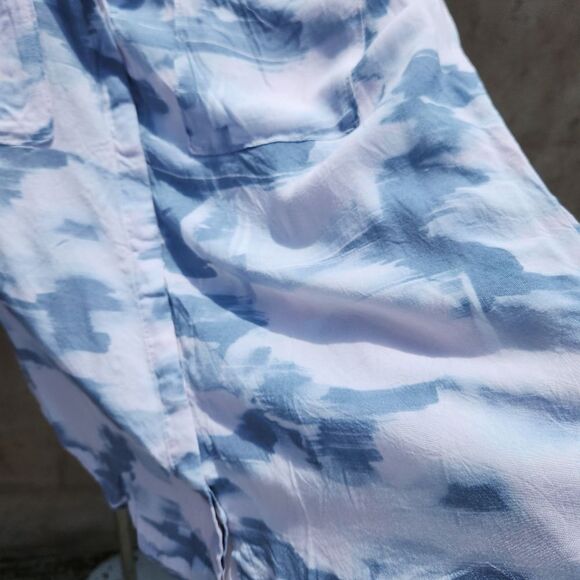 Anthropologie cloth&stone printed classic button down - Picture 3 of 10
